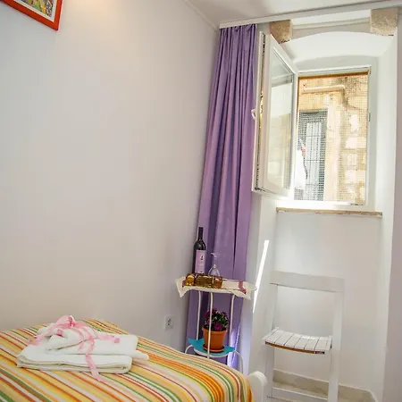 Jeljenic Gostinjska kuća 3*